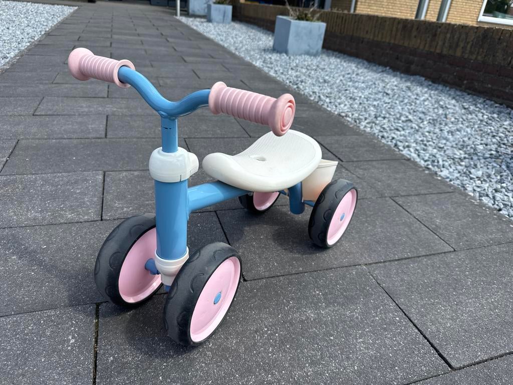 Gratis Smoby Loopfiets/Driewieler Blauw/Roze met Bakje, Ophalen, Gebruikt