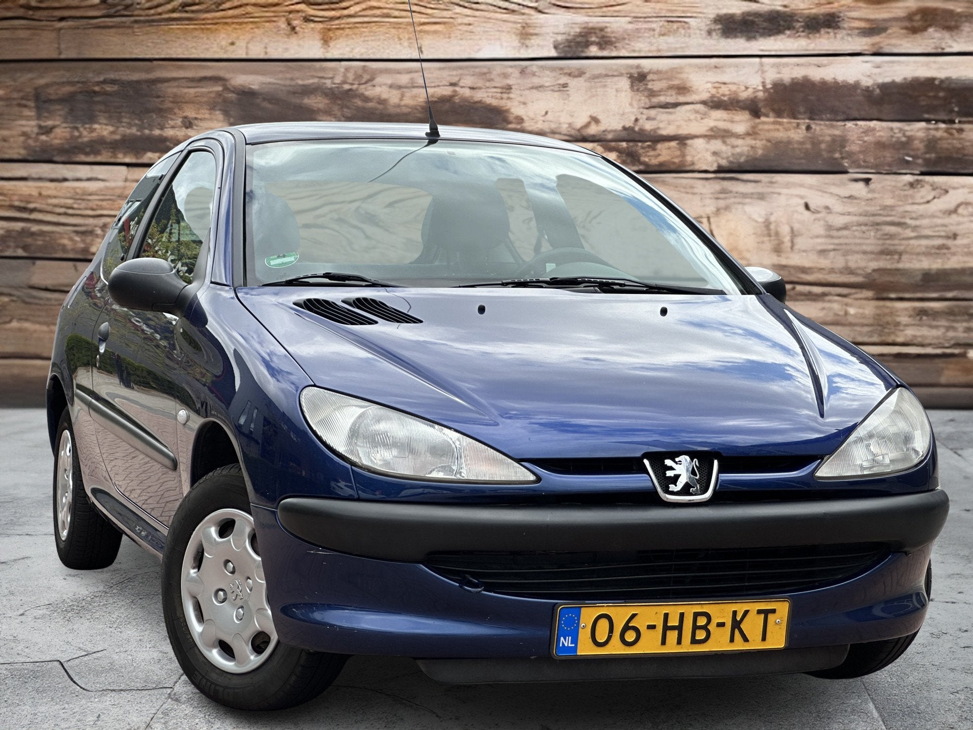 Peugeot 206 1.1 XN (bj 2001), Auto's, Oldtimers, Voorwielaandrijving, Stof, Airbags, Origineel Nederlands