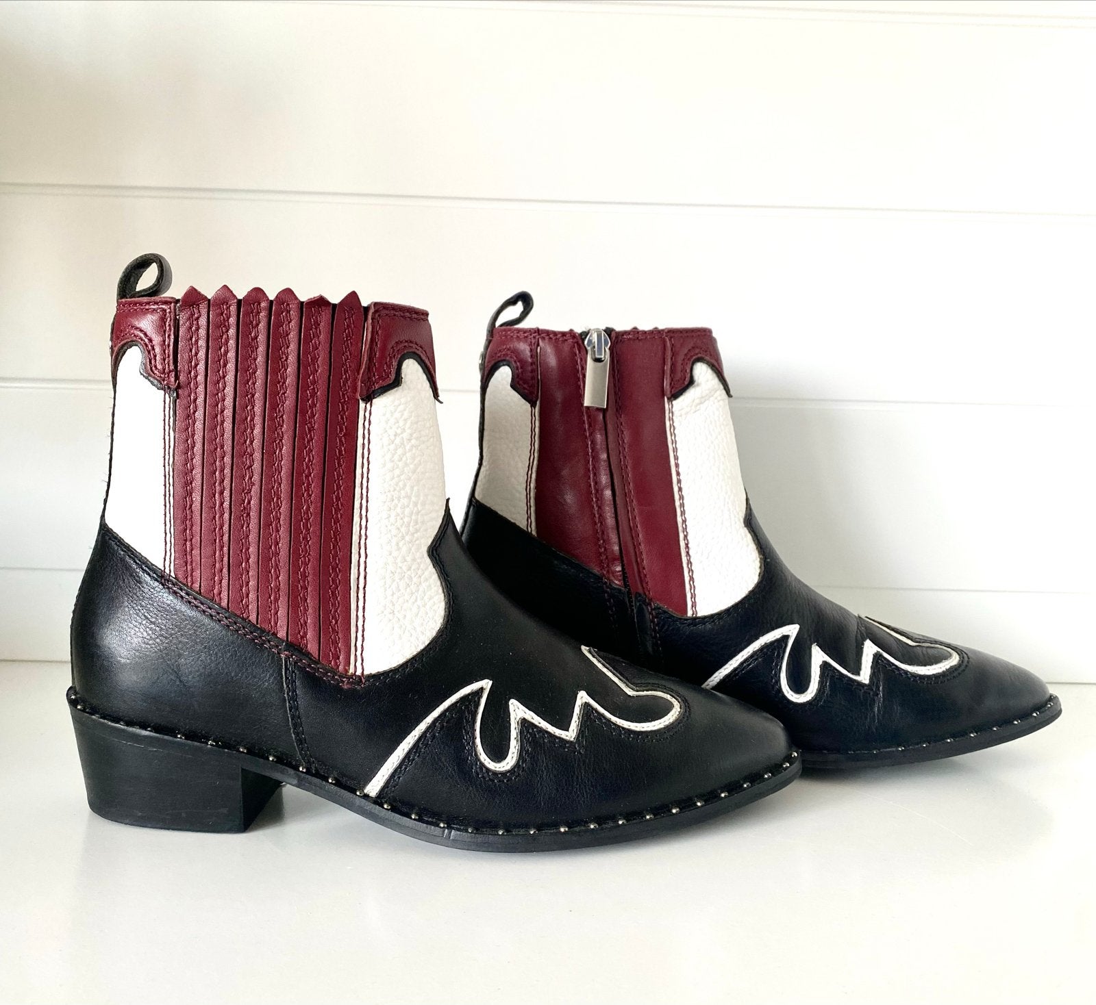 Maruti Western Laarzen - Zwart, Wit, Rood - Maat 39, Kleding | Dames, Ophalen of Verzenden, Zo goed als nieuw, Zwart, Lage of Enkellaarzen