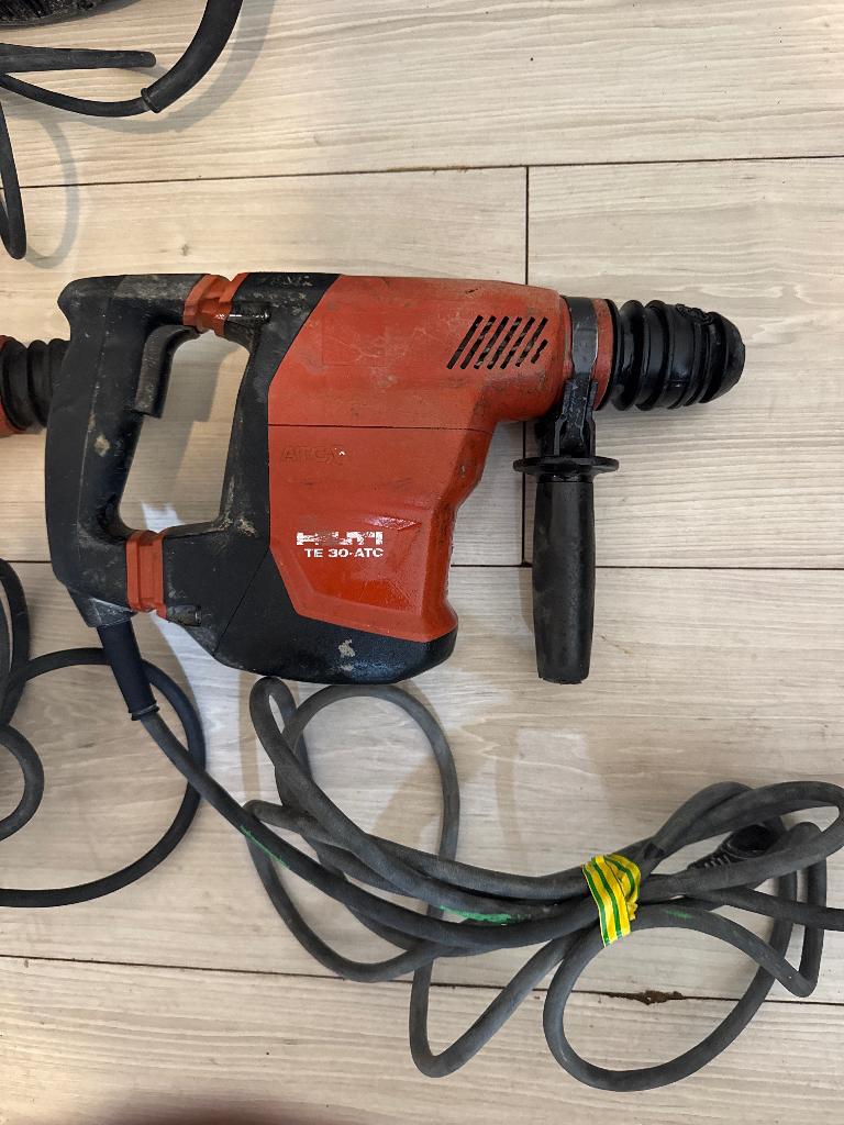 Hilti TE 30-ATC, Doe-het-zelf en Verbouw, Gereedschap | Boormachines, Ophalen, Gebruikt, Boor- en/of Breekhamer