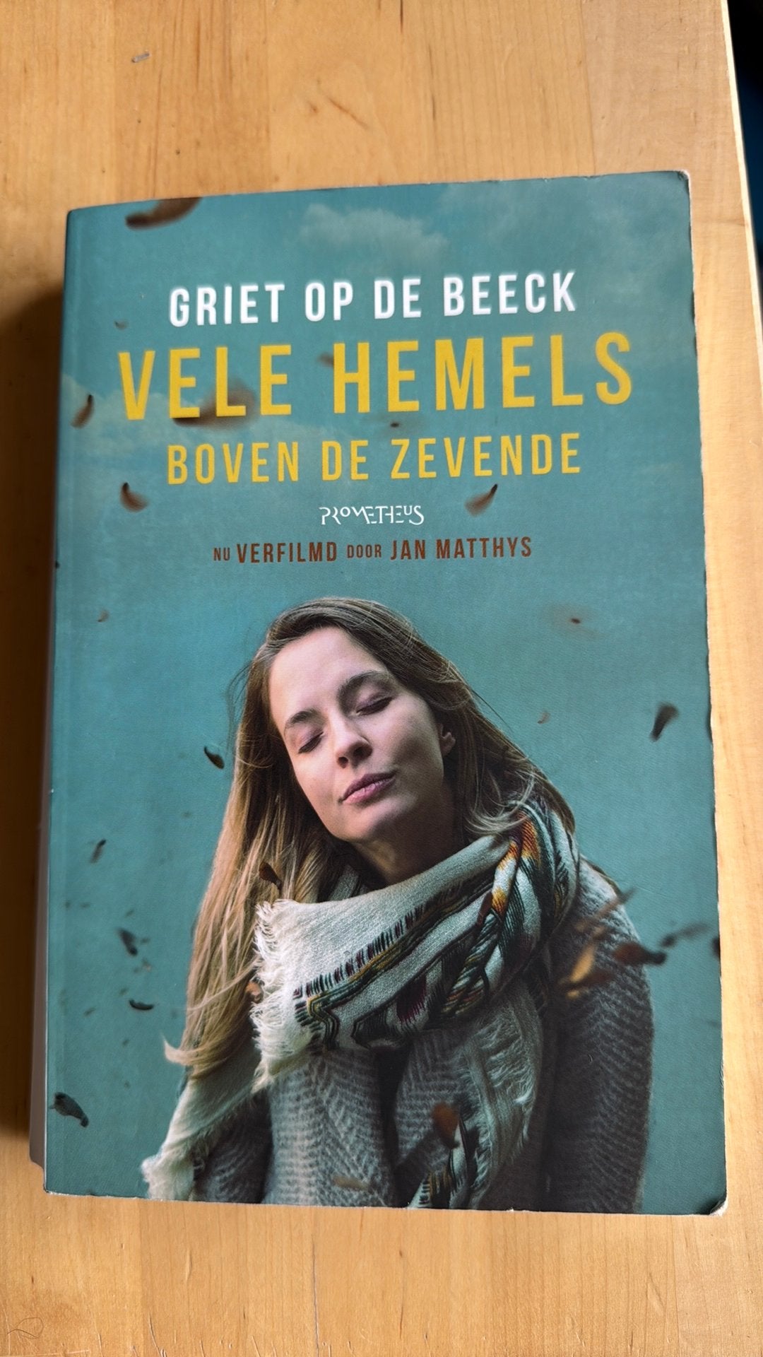 Griet Op de Beeck - Vele hemels boven de zevende, Boeken, Ophalen of Verzenden, Zo goed als nieuw, Griet Op de Beeck