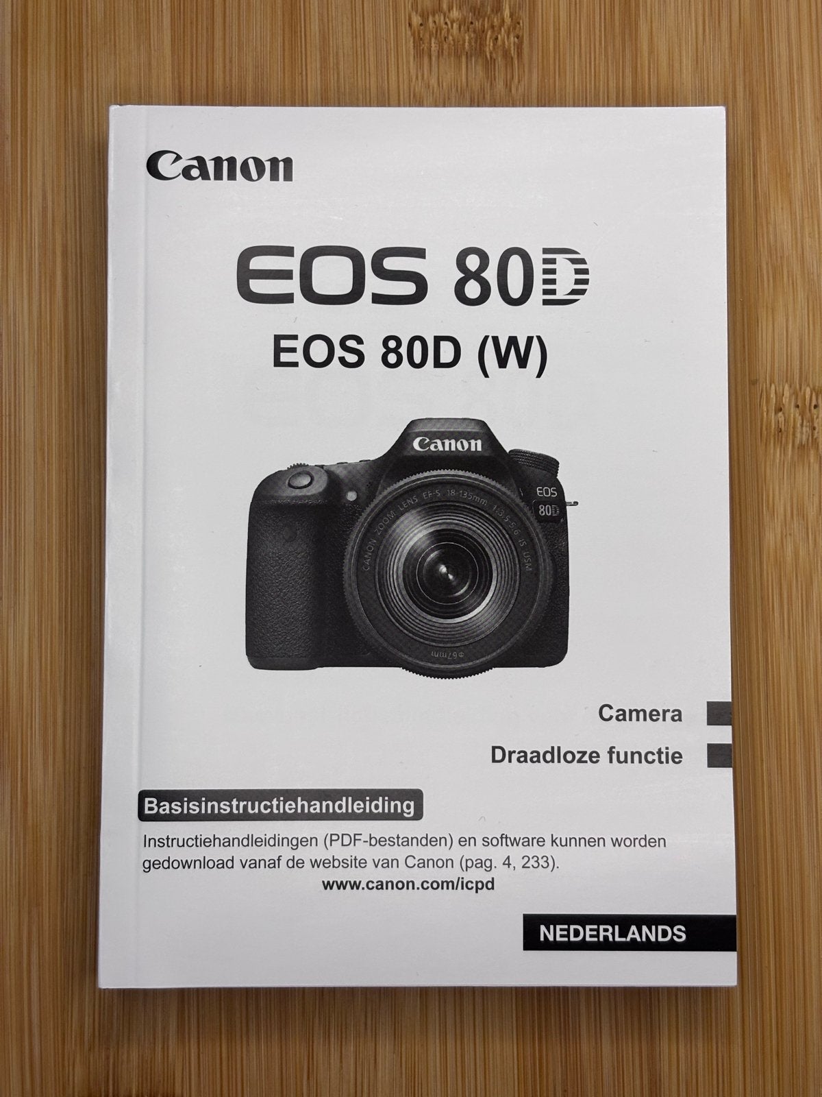 Canon EOS 80D Basisinstructiehandleiding nederlandstalig, Ophalen of Verzenden, Zo goed als nieuw, Canon, Geen optische zoom