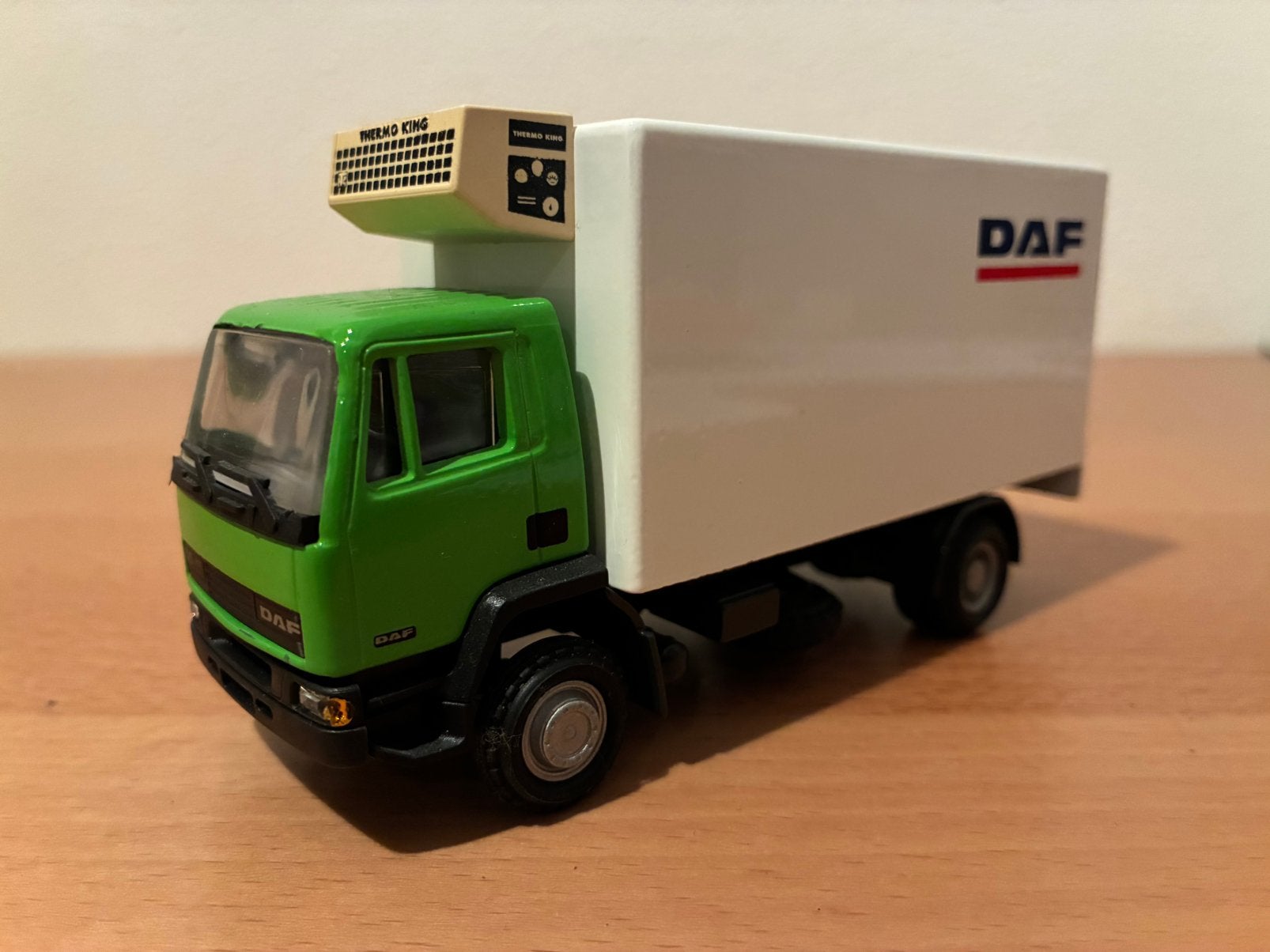 Lion Toys DAF 55 4x2 bakwagen, Hobby en Vrije tijd, Modelauto's | 1:50, Ophalen of Verzenden, Zo goed als nieuw, Bus of Vrachtwagen
