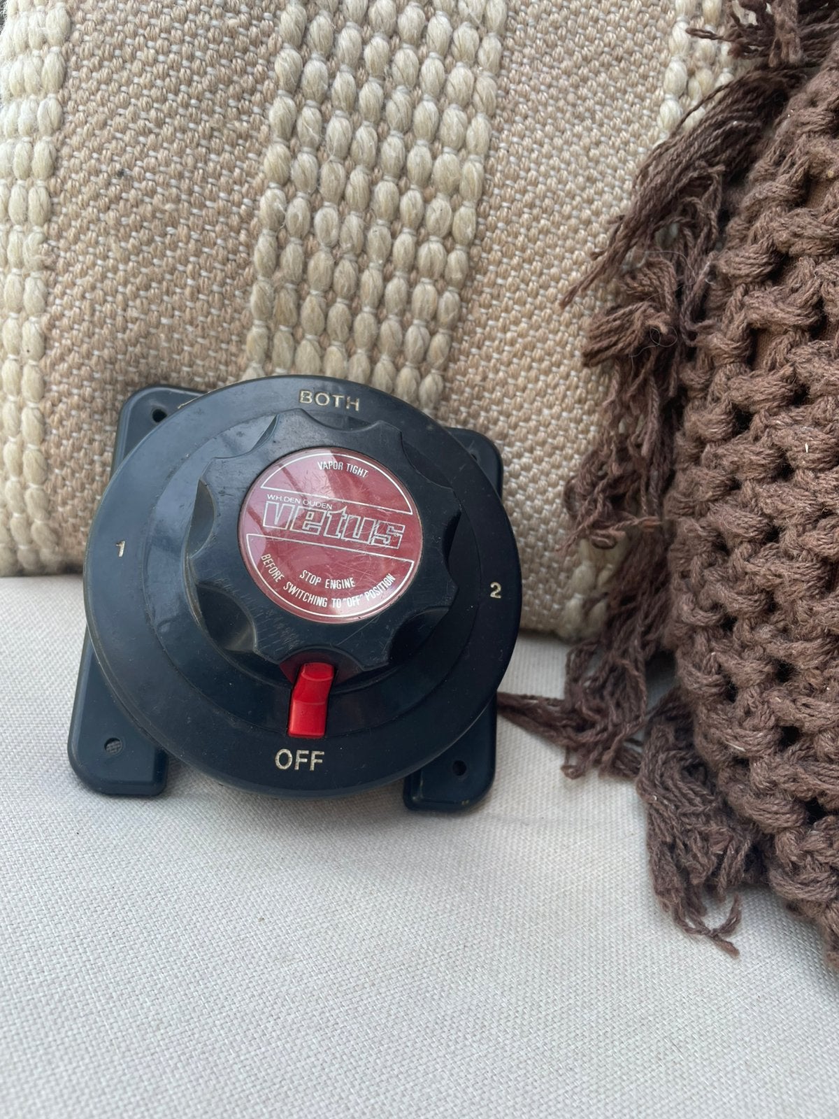 Accu keuze schakelaar Vetus, Watersport en Boten, Bootonderdelen, Verzenden, Gebruikt, Motor en Techniek, Zeilboot of Motorboot
