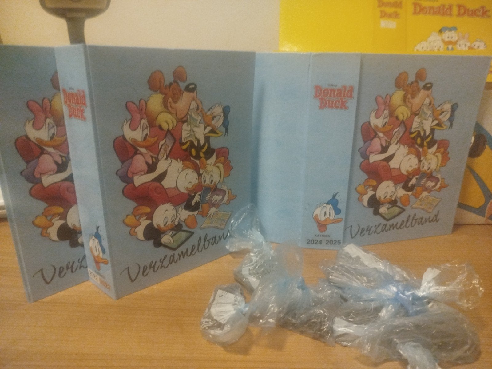 Prachtige Donald Duck verzamelbanden nieuwe versie, Boeken, Stripboeken, Verzenden