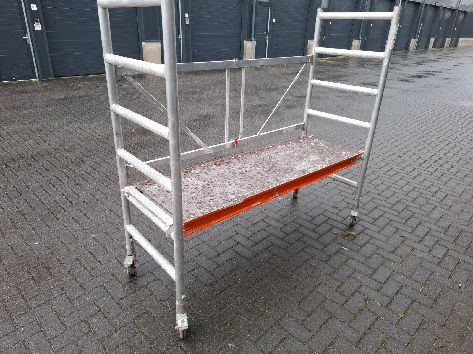 Altrex RS 44-POWER Kamersteiger - Compact en Robuust, Ophalen