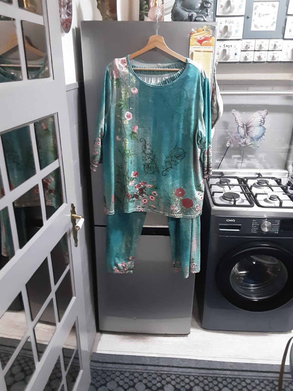 Nieuw huispak met bloemenprint, Kleding | Dames, Ophalen of Verzenden, Nieuw, Maat 46/48 (XL) of groter, Meerkleurig