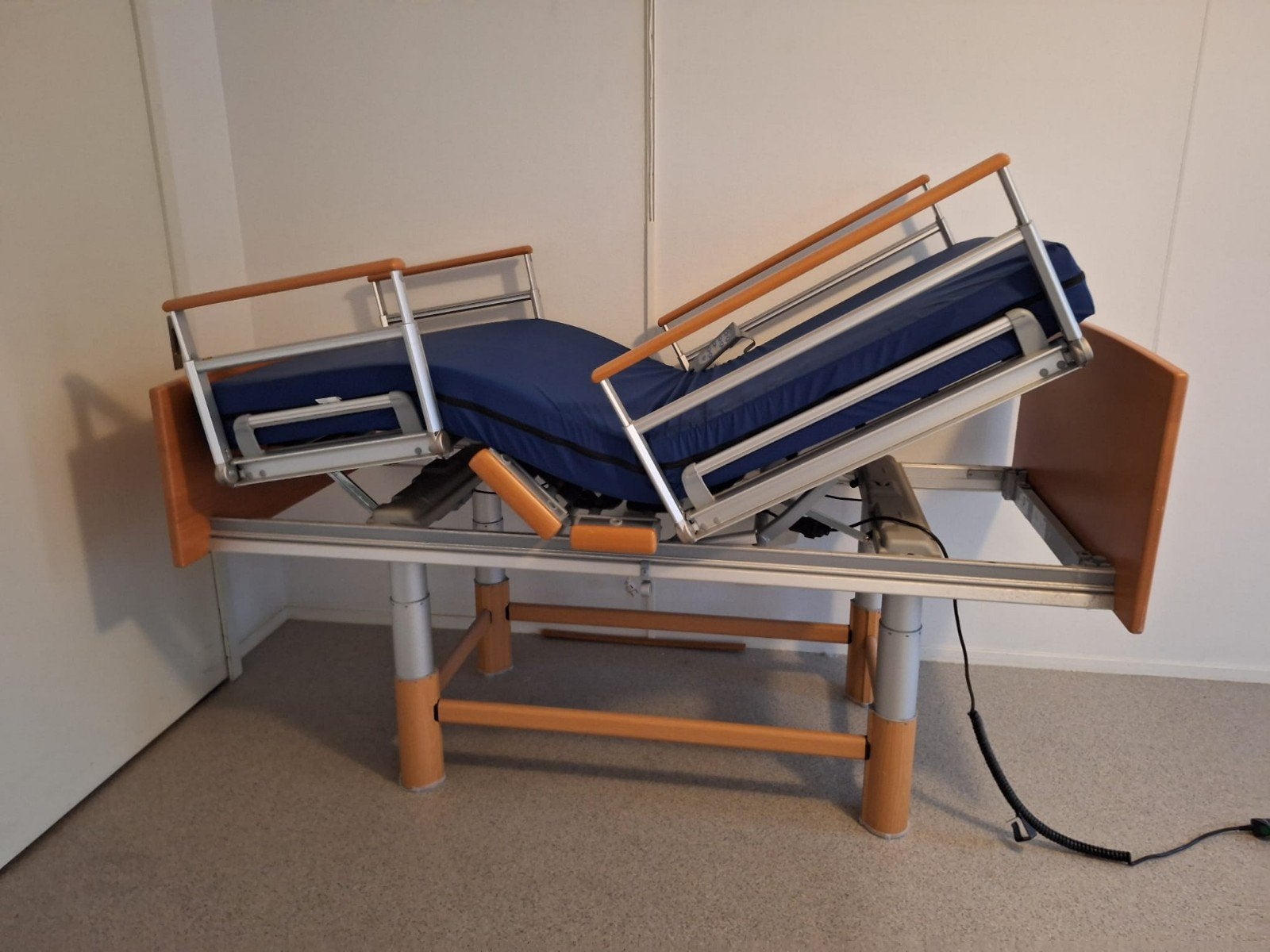 Hoog laag bed., T, T, Ophalen of Verzenden, Zo goed als nieuw