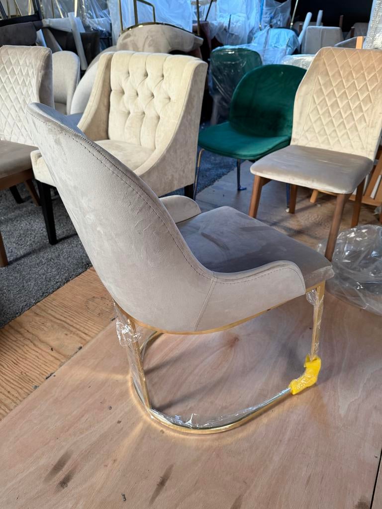 6 Nieuwe Velours Stoelen - Luxe Eetkamerstoelen, Overige kleuren, Nieuw, Ophalen of Verzenden, Stof