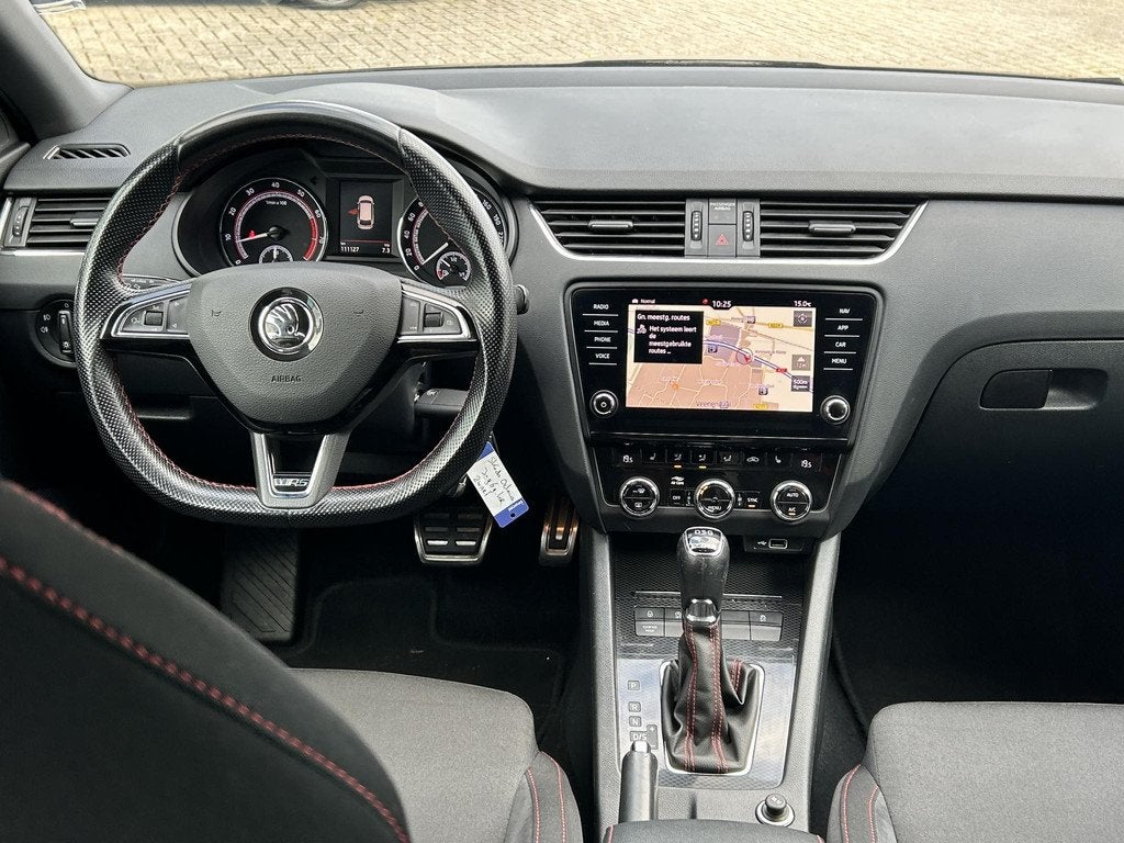 Skoda Octavia Combi 2.0 TSI RS 245 Business | Navigatie | Pa, Auto's, 730 kg, Gebruikt, 4 cilinders, Zwart