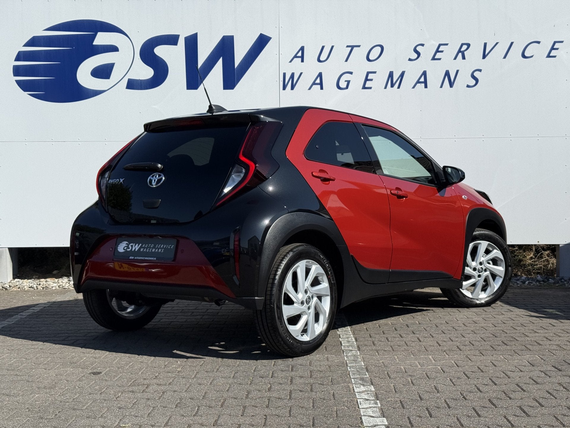 Toyota Aygo X 1.0 VVT-i S-CVT Pulse | Carplay | Camera | ACC, Stof, Gebruikt, Met garantie (alle), 4 stoelen