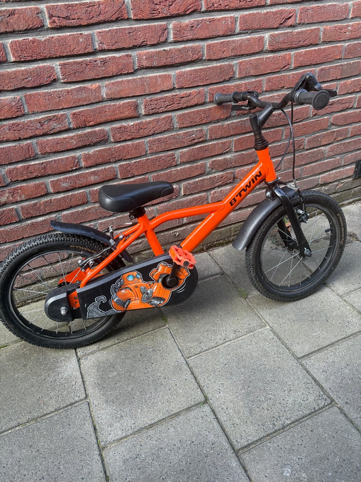 B'Twin Robot 500 Kinderfiets Oranje - 16 inch, Ophalen, Gebruikt, Velgrem, 16 tot 20 inch