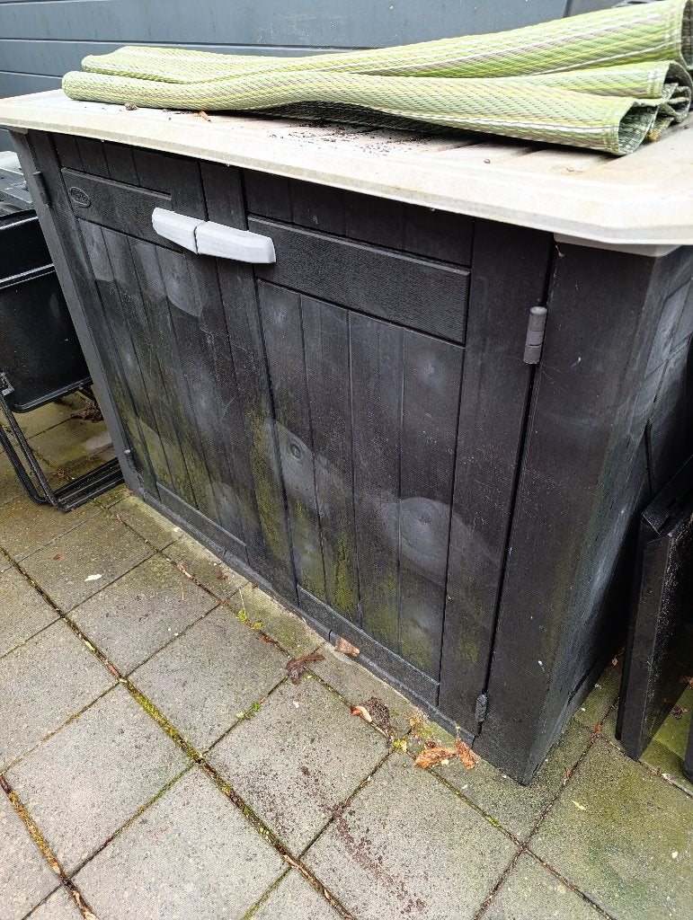 Kunststof (tuin)-kussen/opbergkast, Tuin en Terras, Bergingen en Tuinkasten, Ophalen, Gebruikt, Kunststof, Overige typen
