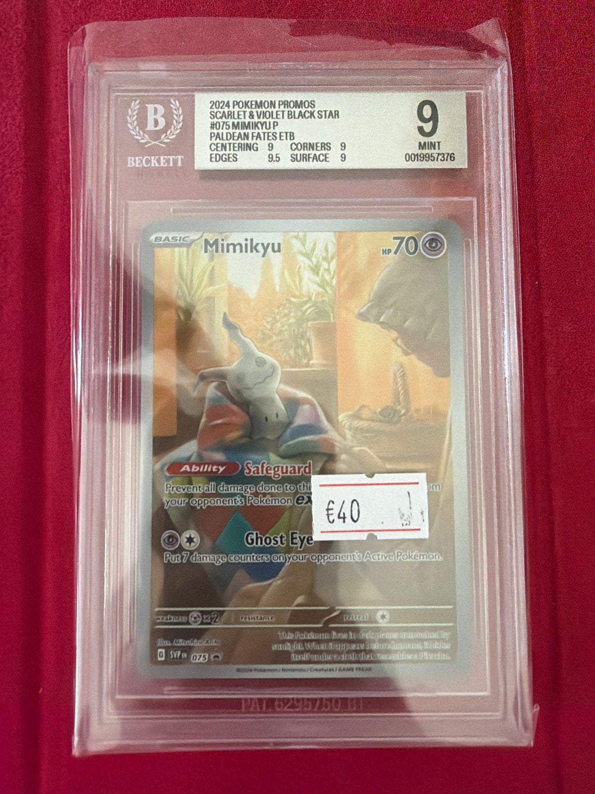 Mimikyu Pokémon Kaart Beckett Graded 9 MINT, Ophalen of Verzenden, Zo goed als nieuw, Losse kaart