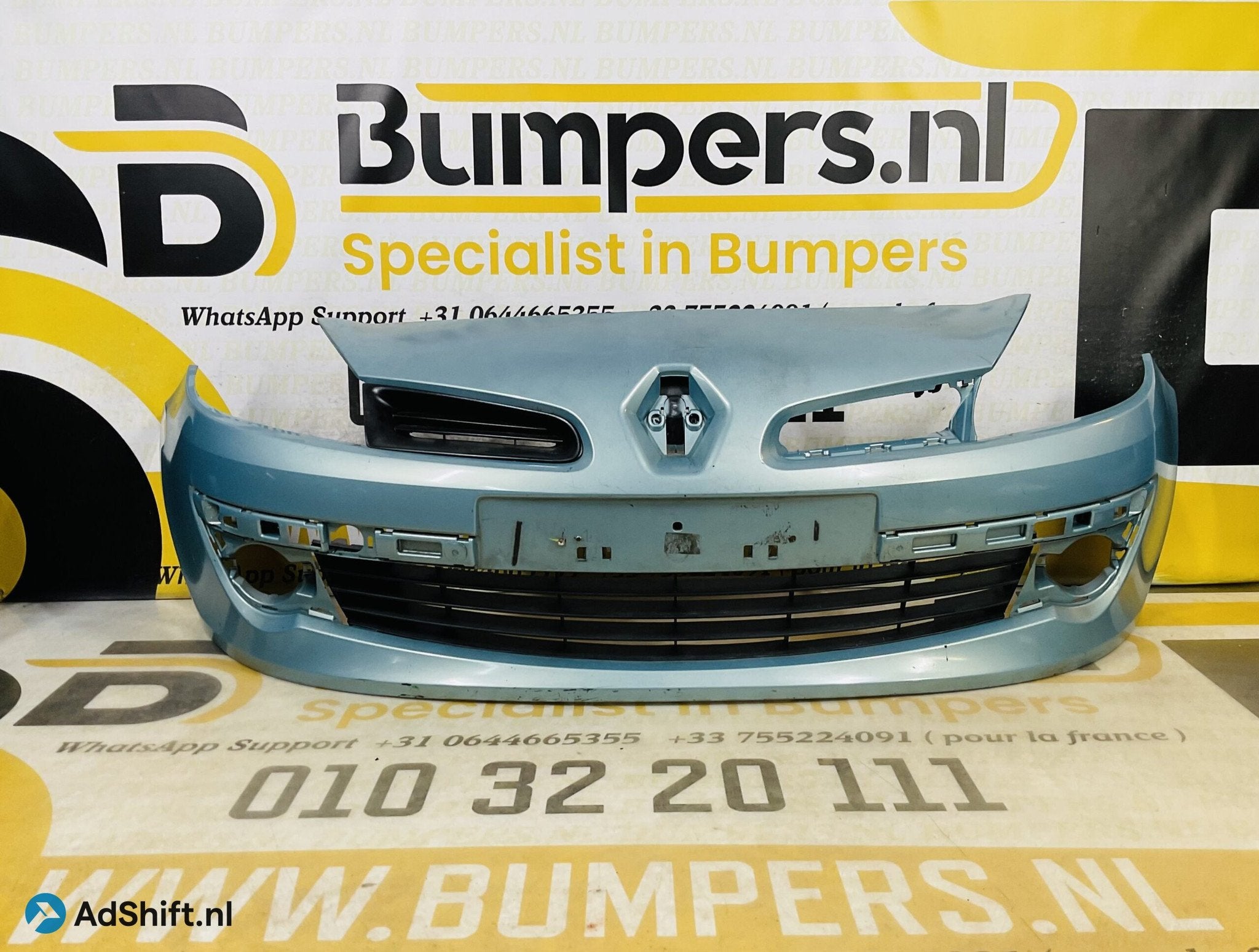 BUMPER Renault Clio 3 2005-2008 VOORBUMPER 2-F8-9458z, Auto-onderdelen, Bumper