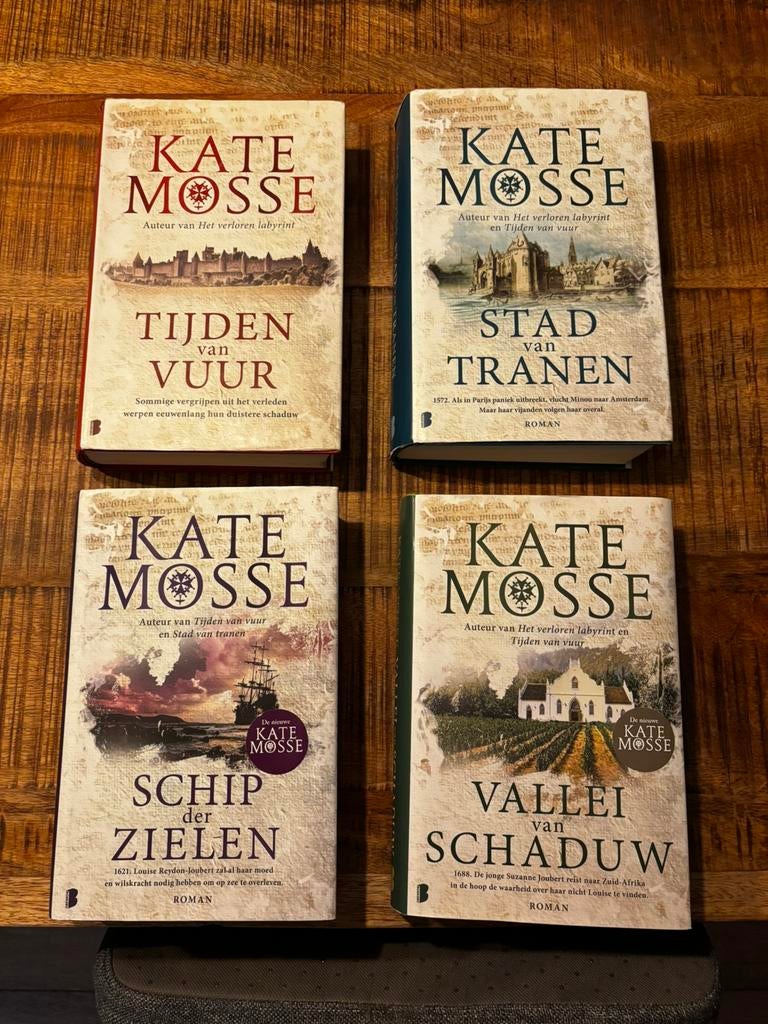 Kate mosse tijdenvuur stadtranen schipzielen valleischaduw, Ophalen of Verzenden, Zo goed als nieuw, Nederland