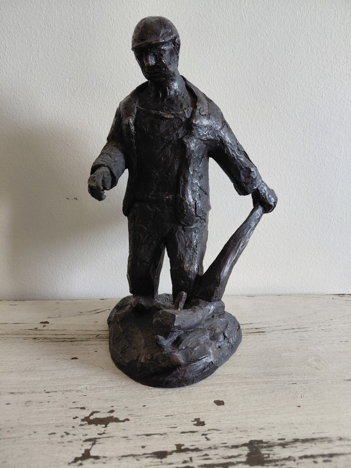 Beeld van een Werkman met Schop - 30cm, Ophalen of Verzenden, Gepatineerd, 20 - 50 cm, Beeld