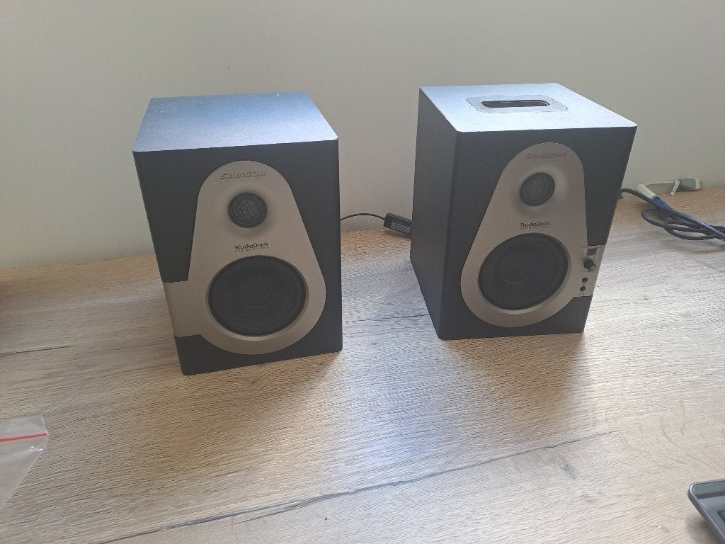 Speaker Set, Audio, Tv en Foto, Luidsprekers, Gebruikt, Boekenplank luidspreker, 60 tot 120 watt, Overige merken, Inclusief kabels