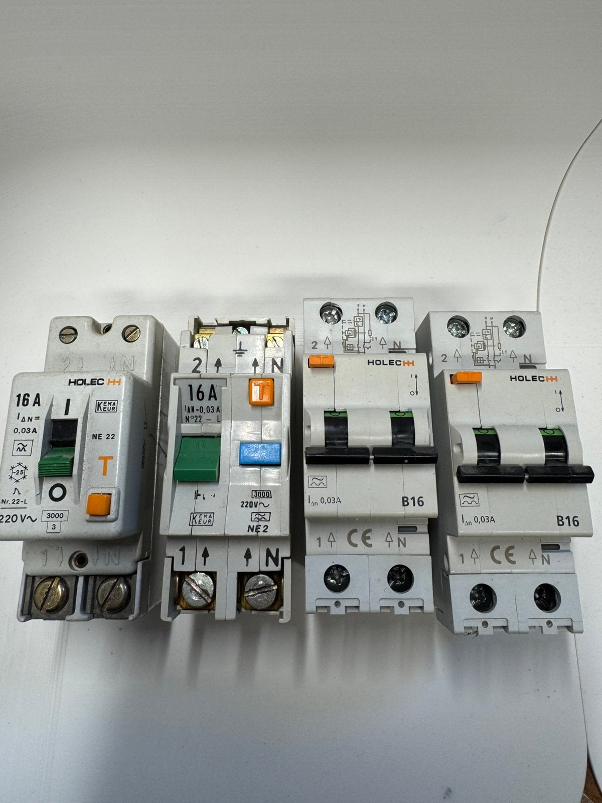 Holec aardlekautomaten 16A B16 30mA €15 P/stk, Ophalen of Verzenden, Gebruikt, Eaton, Aardlekautomaat