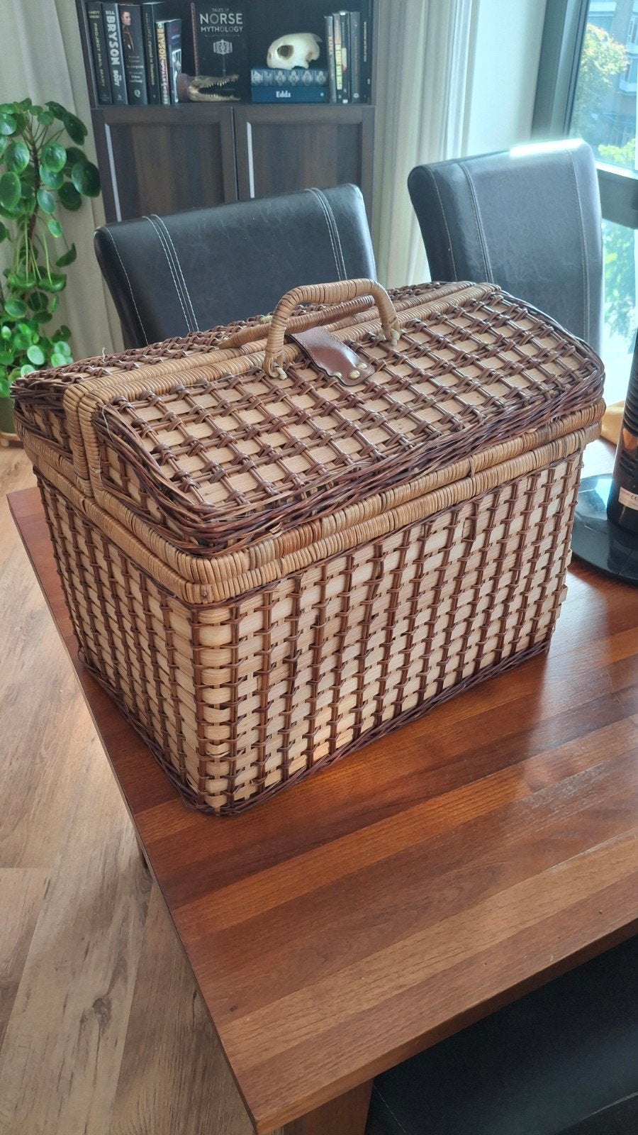Picknickmand riet met servies, Hobby en Vrije tijd, Picknickmanden, Ophalen