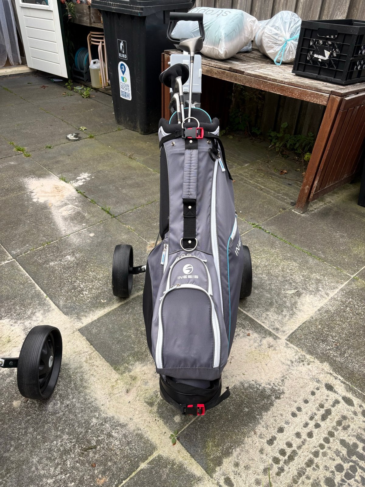 Inesis golftas met clubs en trolley, Sport en Fitness, Ophalen, Gebruikt, Set, Overige merken