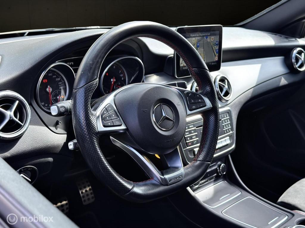 Mercedes CLA-klasse 200 AMG Line FACELIFT |Pano |Stoelverw., Gebruikt, 715 kg, 1595 cc, Bedrijf