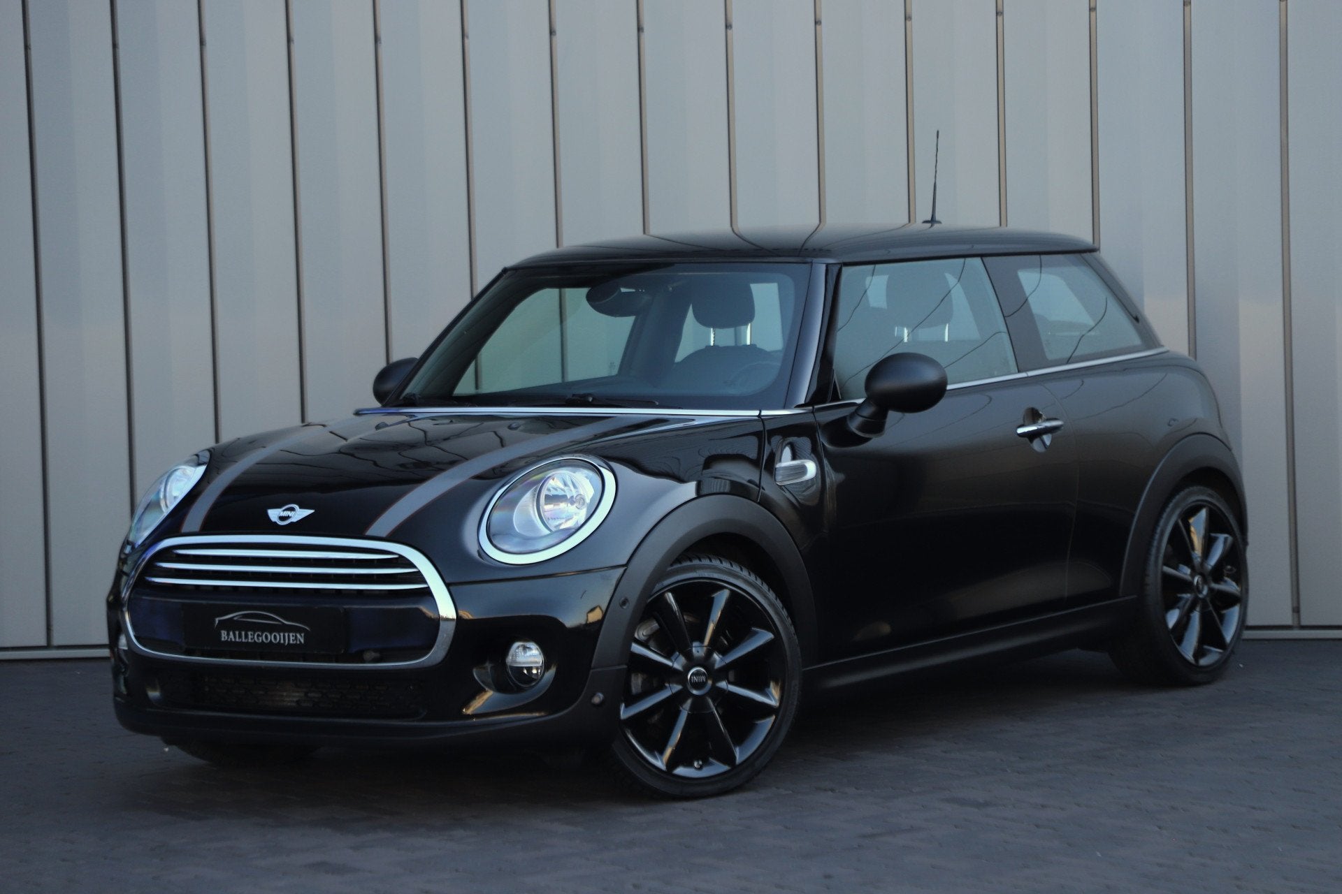 MINI Mini 1.2 One Chili Business | 102PK | Automaat | Stoelv, Auto's, Stof, Gebruikt, 4 stoelen, 1198 cc