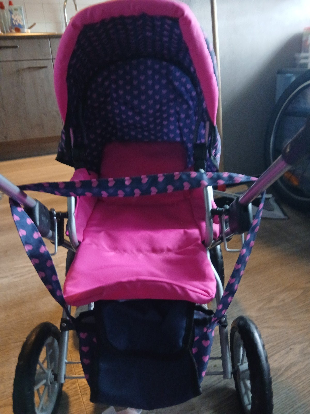 Poppenwagen met accessoires - Roze/Paars Hartjes, Ophalen, Gebruikt, Overige typen