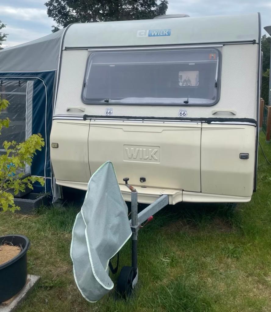 Wilk De Luxe Caravan - Klaar voor de Vakantie!, Caravans en Kamperen, Caravans, Vast bed, Rondzit, Koelkast, Particulier