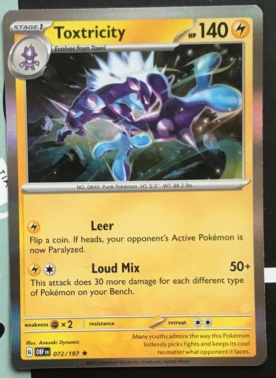 Pokemon - Toxtricity (OBF 072) Holo rare.., Ophalen of Verzenden, Nieuw, Losse kaart, Foil