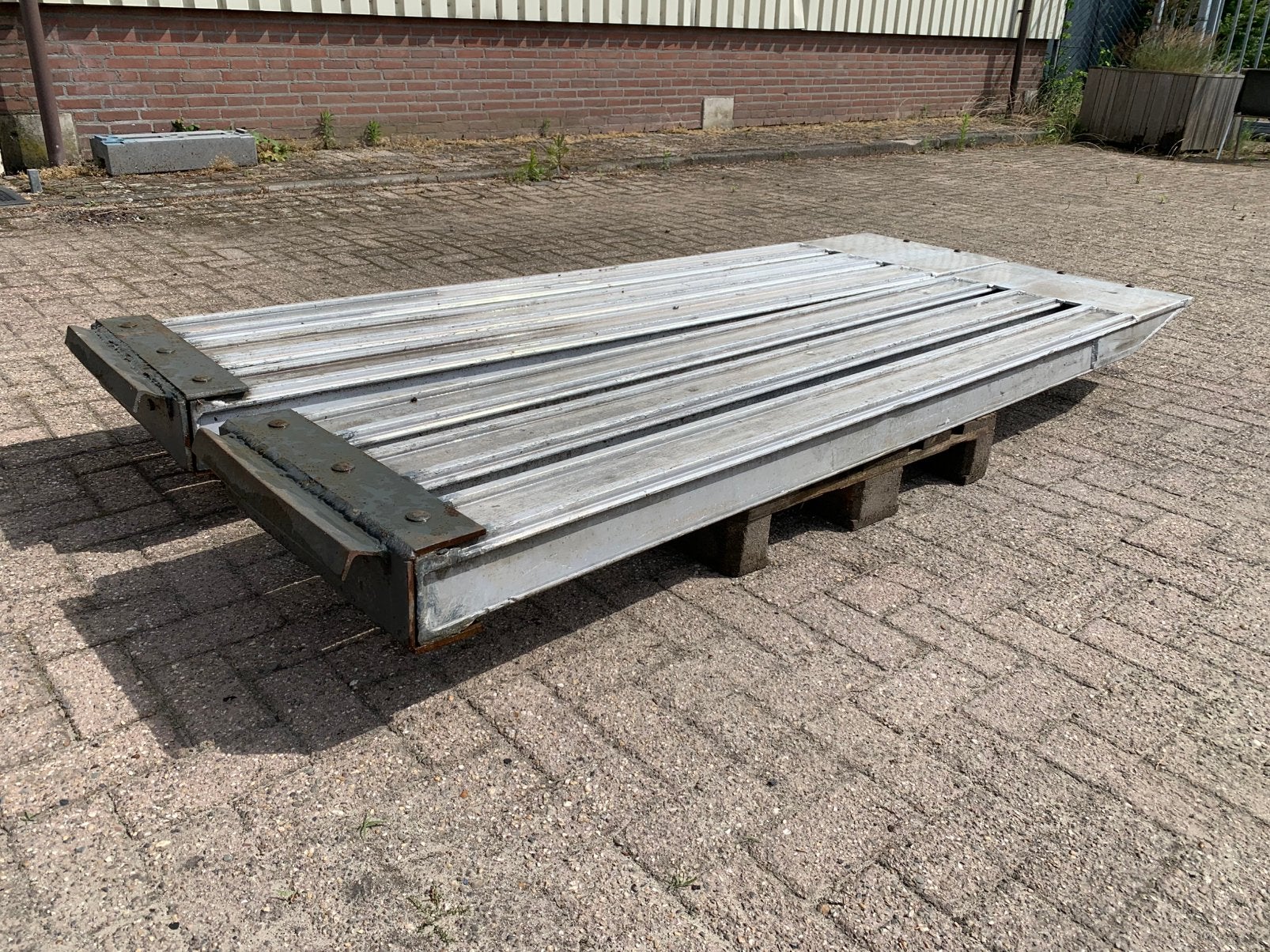 Aluminium oprijplaten afm. 250x55 cm, Ophalen, Gebruikt, Overige merken, Overige Auto-onderdelen