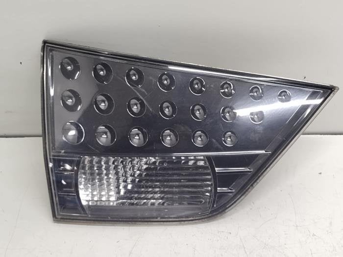 Achterlicht links van een Mitsubishi Outlander, Auto-onderdelen, Verlichting, Gebruikt, -, -, Ophalen of Verzenden