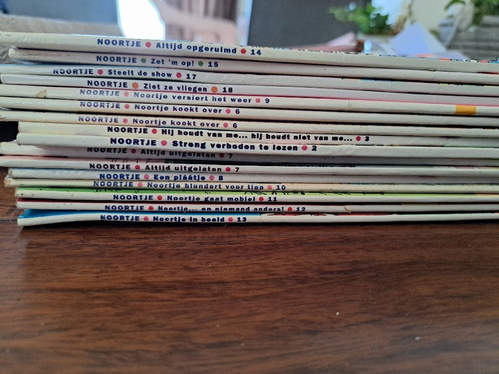 Noortje uit de Tina, Boeken, Meerdere stripboeken, Ophalen of Verzenden, Gelezen