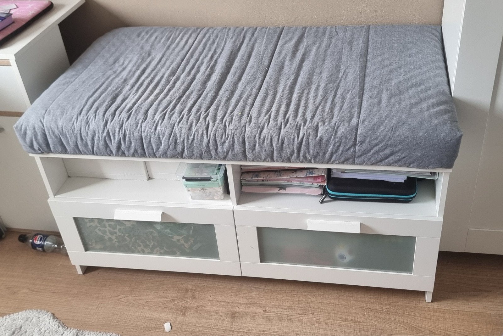 Ikea Brimnes meubel / zit bankje zelfbouw, kinderkamer zit, Huis en Inrichting, Complete inboedels, Ophalen