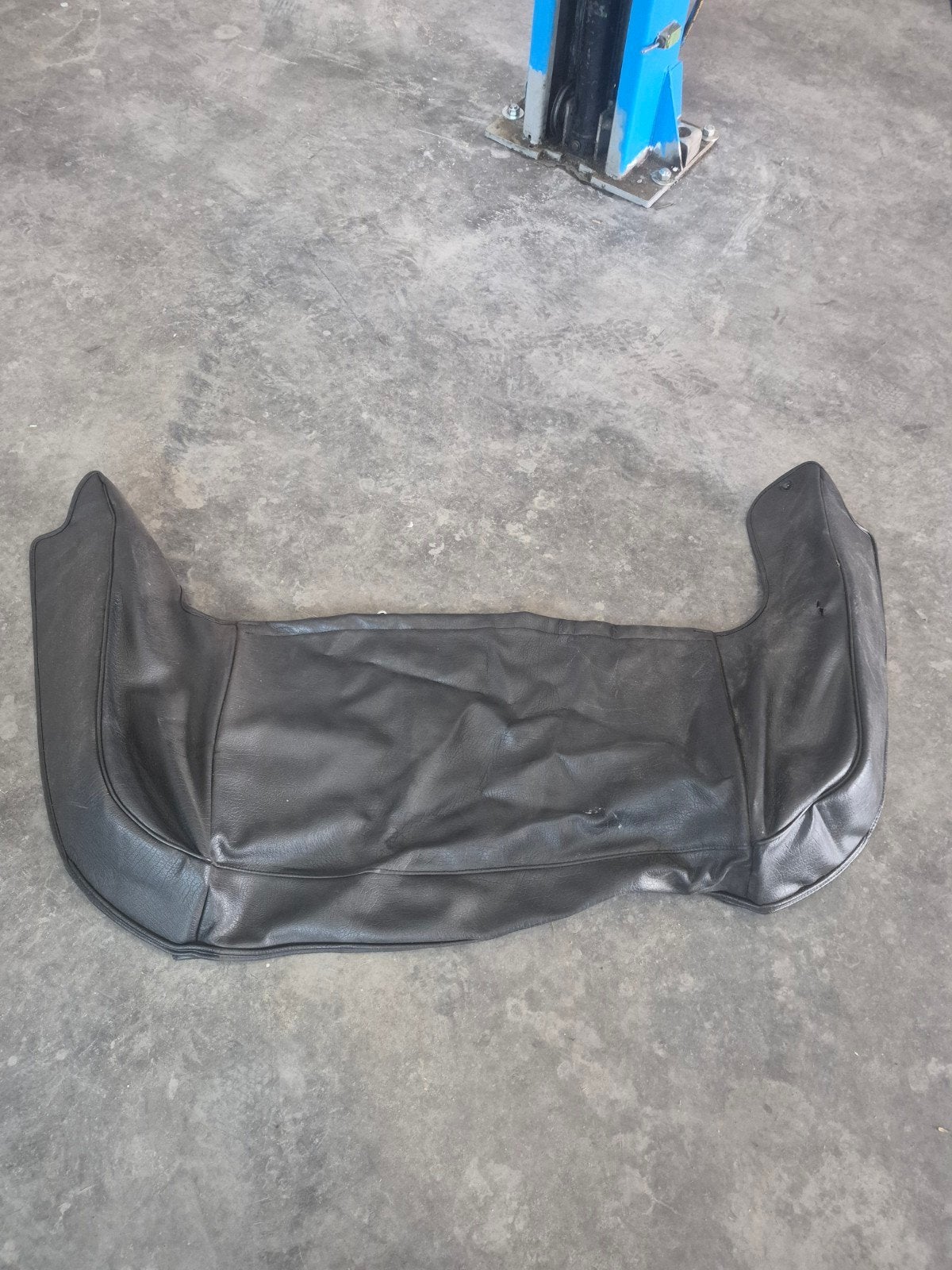 Golf 3 Cabrio leren afdekhoes - met klein scheurtje, Ophalen of Verzenden, Gebruikt