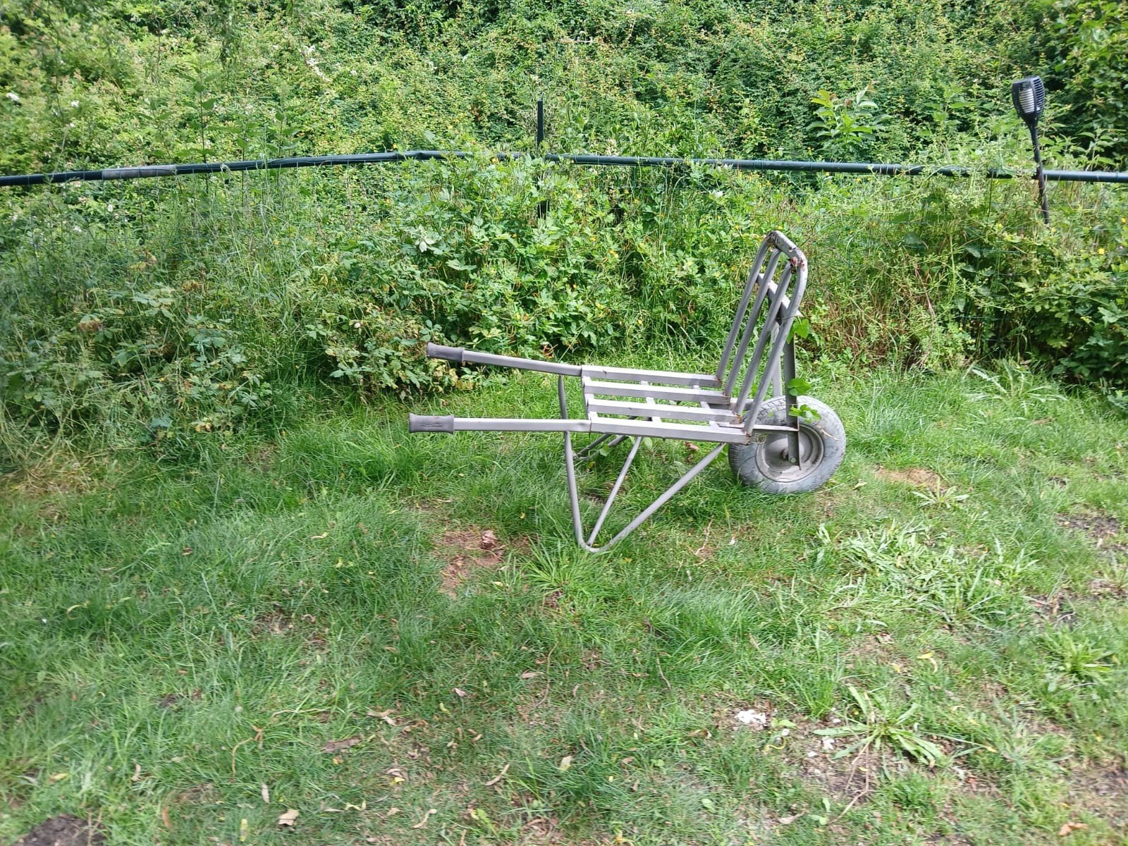 Stevige kruiwagen voor tuin en bouw, Tuin en Terras, Kruiwagens, Ophalen, Onbekend, Handmatig, Gebruikt