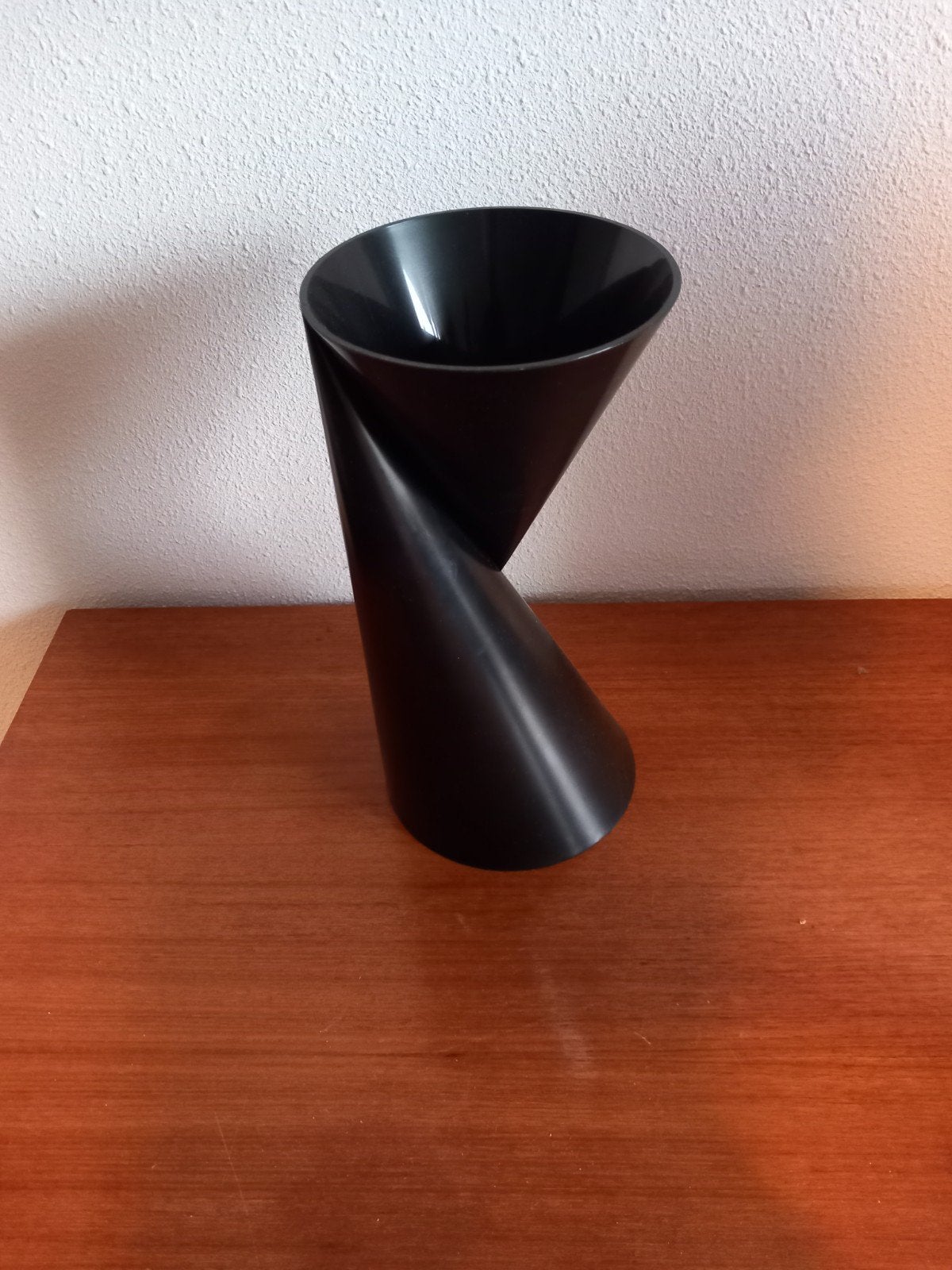 Design vaas van Paul Baars, Kunststof, Gebruikt, Zwart, Ophalen of Verzenden