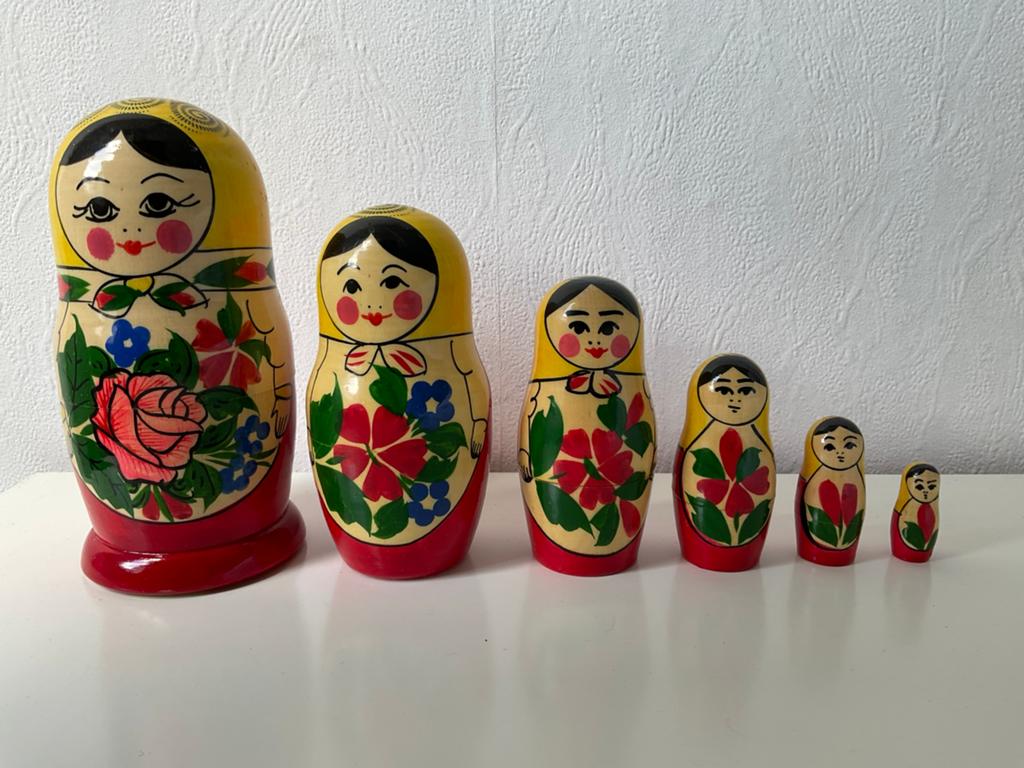 Matroesjka 6-delig, Verzamelen, Poppetjes en Figuurtjes, Ophalen of Verzenden, Zo goed als nieuw