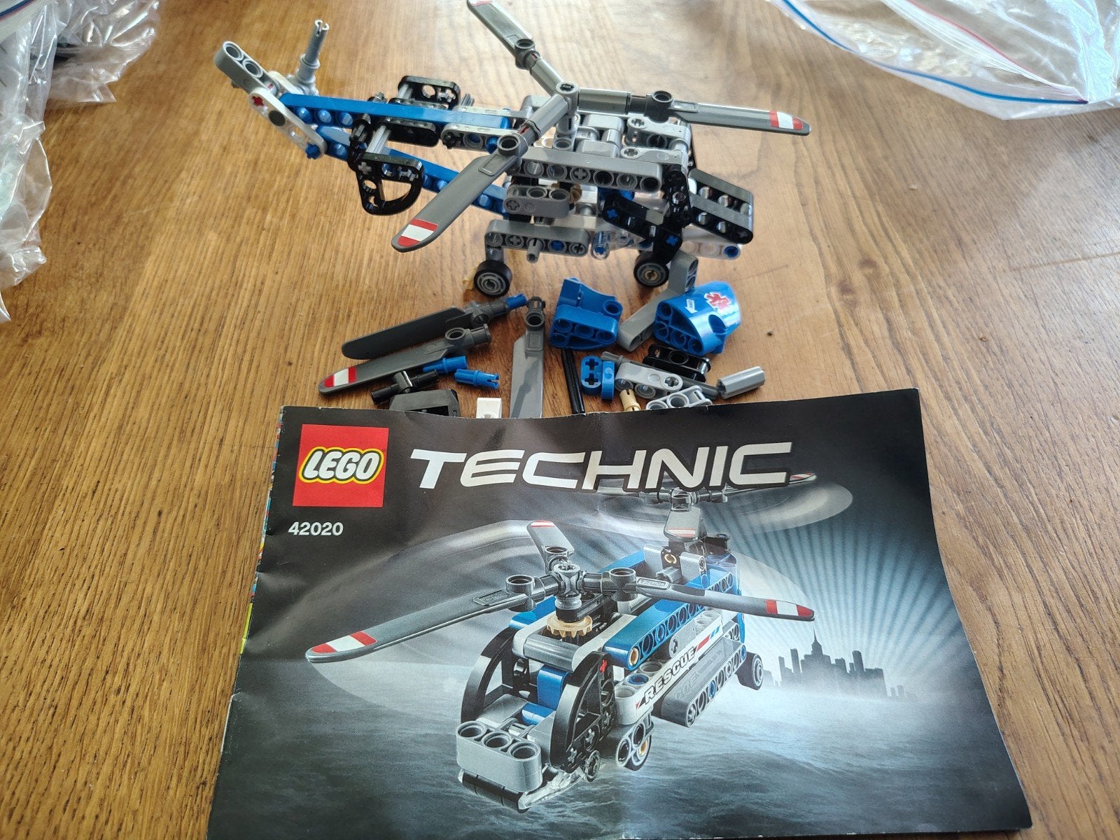 Lego Technic Helikopter 42020 - Compleet met instructies, Gebruikt, Lego, Inclusief instructies, Ophalen of Verzenden