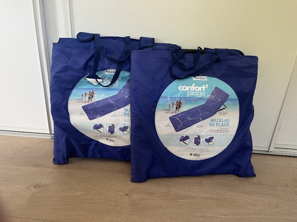 twee super handige strandstoeltjes/bedjes, Caravans en Kamperen, Ophalen of Verzenden, Zo goed als nieuw, Campingstoel