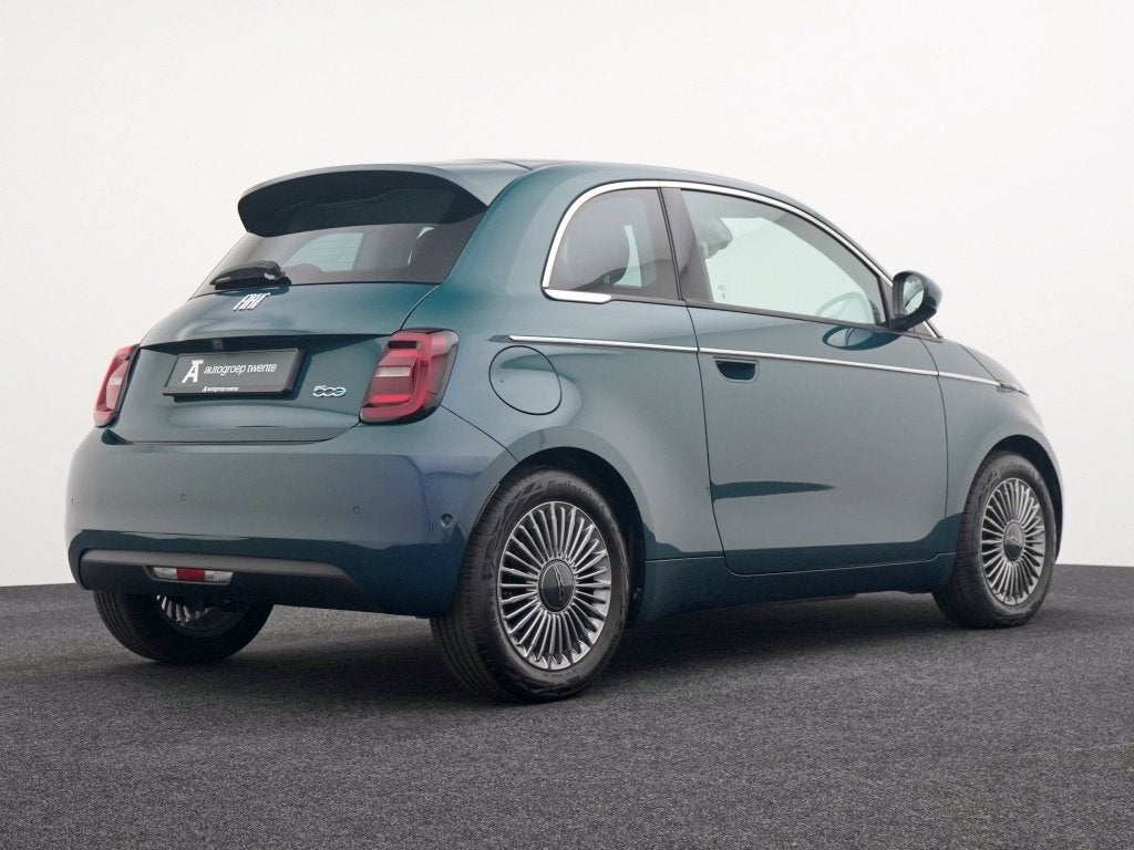 Fiat 500 Urban 42 kWh | Carplay | Private lease 379 pm, Auto's, Automaat, 4 stoelen, 1265 kg, 150 min