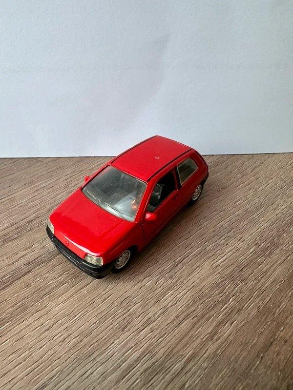 Solido Renault Clio,, Hobby en Vrije tijd, Modelauto's | 1:43, Ophalen of Verzenden, Zo goed als nieuw, Auto, Solido