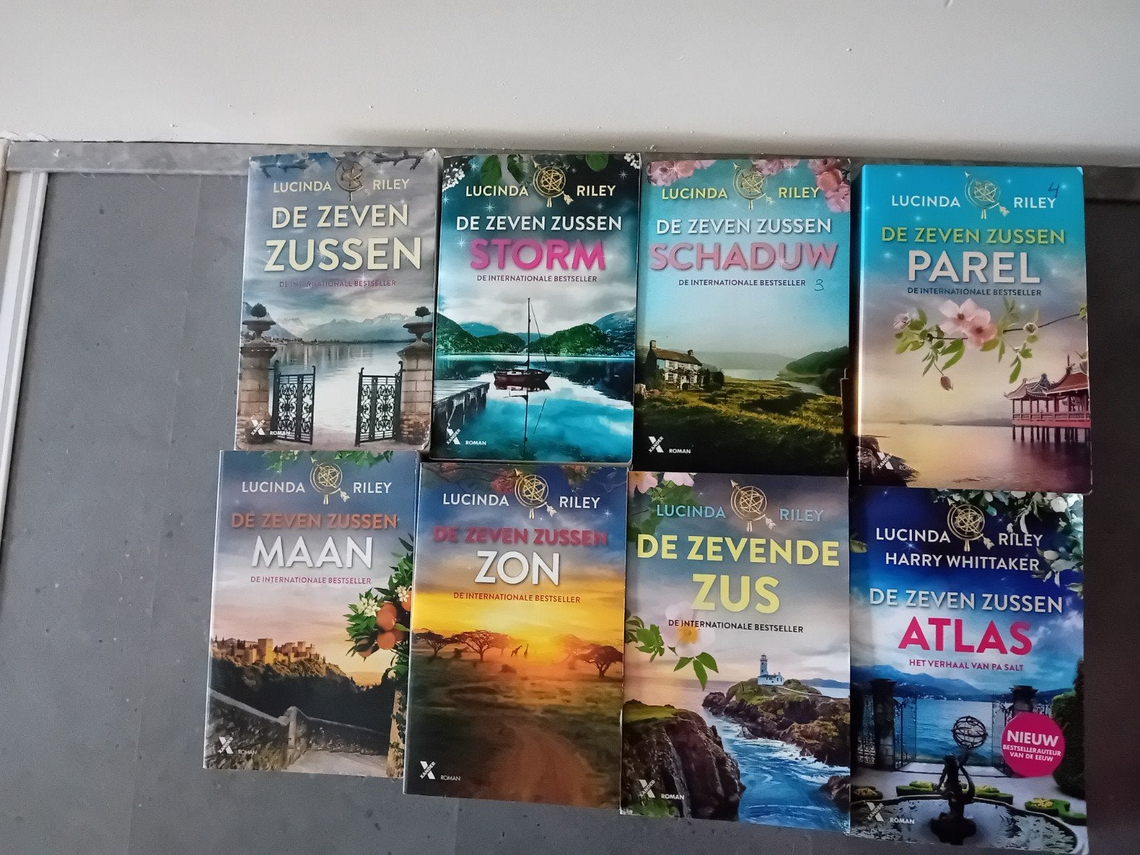 De zeven zussen Deel 1 t/m 8 Lucinda Riley, Boeken, Ophalen of Verzenden, Gelezen, Lucinda Riley