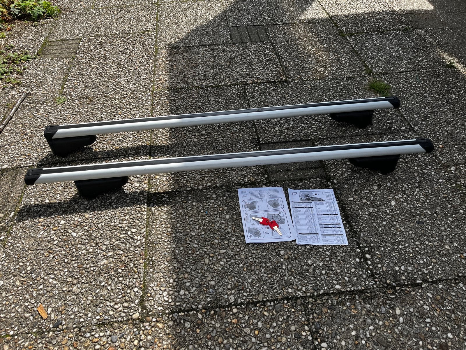 G3 Dakdragers met slot - Universeel, Ophalen of Verzenden, Zo goed als nieuw
