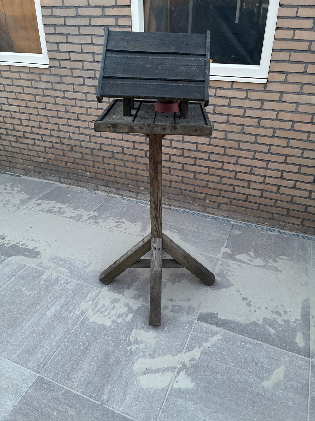 Houten vogelhuisje op standaard, Ophalen, Gebruikt