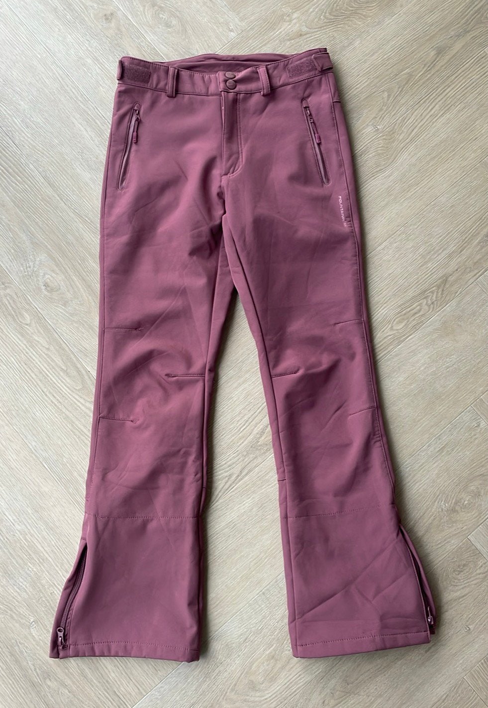 Mooie gevoerde softshell skibroek met aubergine maat 164, Kleding | Dames, Wintersportkleding, Ophalen of Verzenden, Zo goed als nieuw