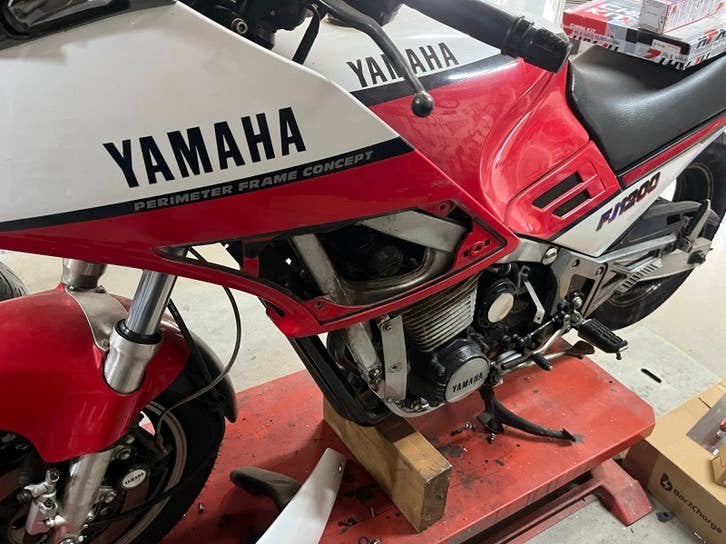 Yamaha FJ1200 Youngtimer Oldtimer - Nieuwe onderdelen, 4 cilinders, Motorrijbewijs A, Gebruikt, Particulier