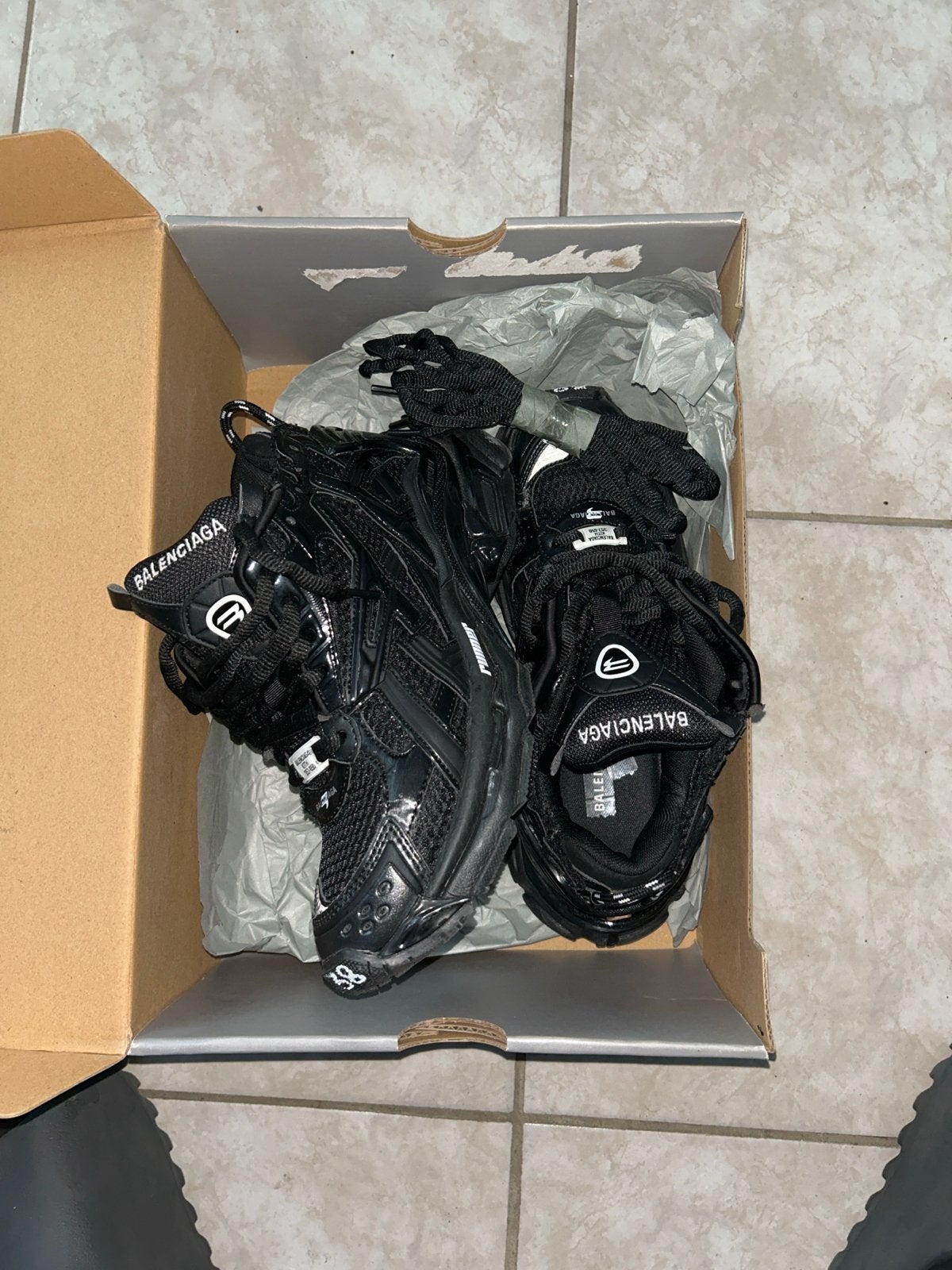 Balenciaga Runner Sneakers Zwart, Ophalen of Verzenden, Nieuw, Zwart, Sneakers of Gympen