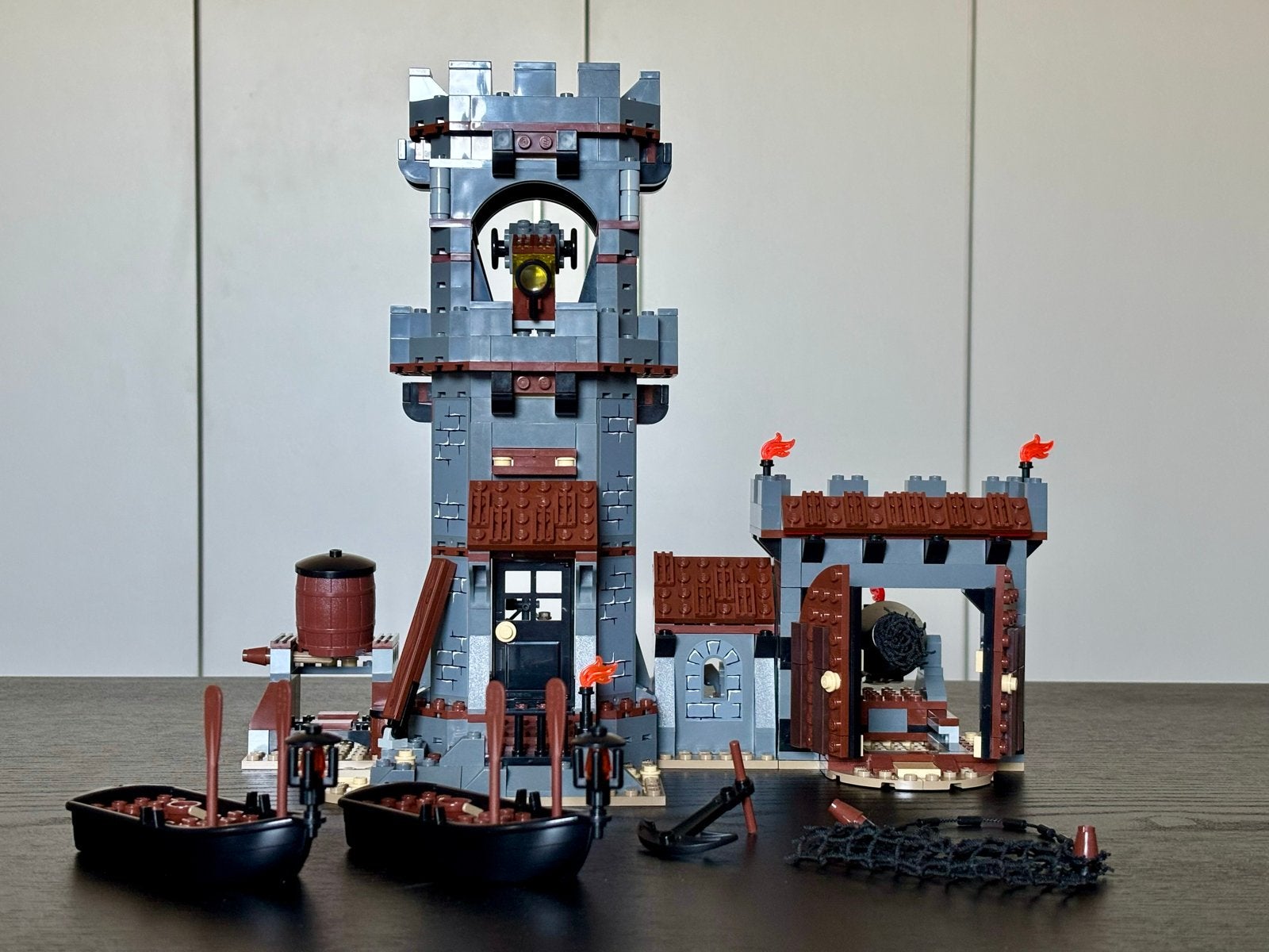 Lego Pirates of the Caribbean: Whitecap Bay (4194), Kinderen en Baby's, Speelgoed | Duplo en Lego, Lego, Zo goed als nieuw, Inclusief minifiguren