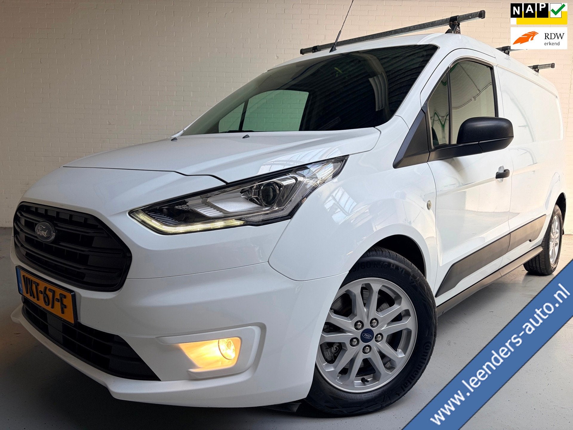 Ford Transit Connect L2H1 Automaat 1.5 EcoBlue 120pk euro6 3, Auto's, Bestelauto's, Stof, Gebruikt, 4 cilinders, Met garantie (alle)